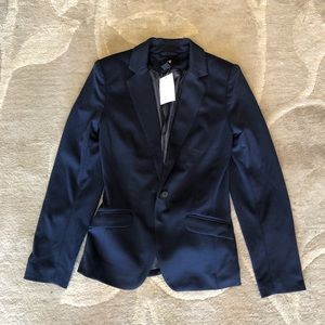 New with tags. Dk blue blazer